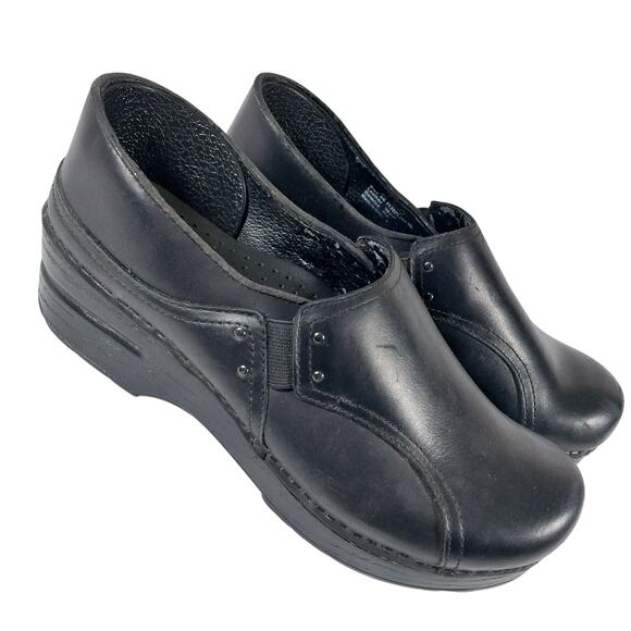 DANSKO! BLACK GENUINE LEATHER DESIGN ULTIMATE POSTURE/COMFORT CLOGS! SZ 7.5M - Picture 1 of 12